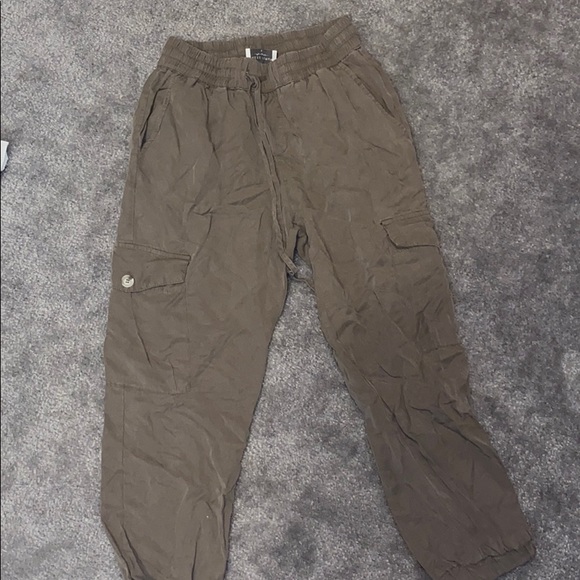 Greenish brown cargo pants - Picture 2 of 3